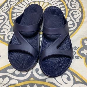 Navy sandals